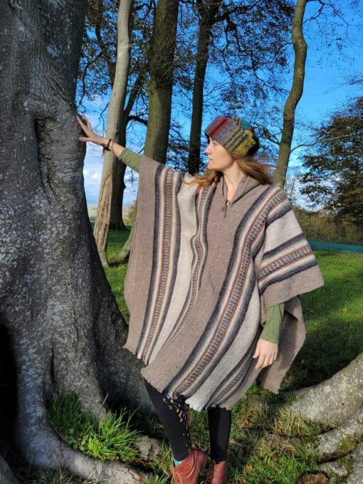 Llama Brown Poncho - Image 2