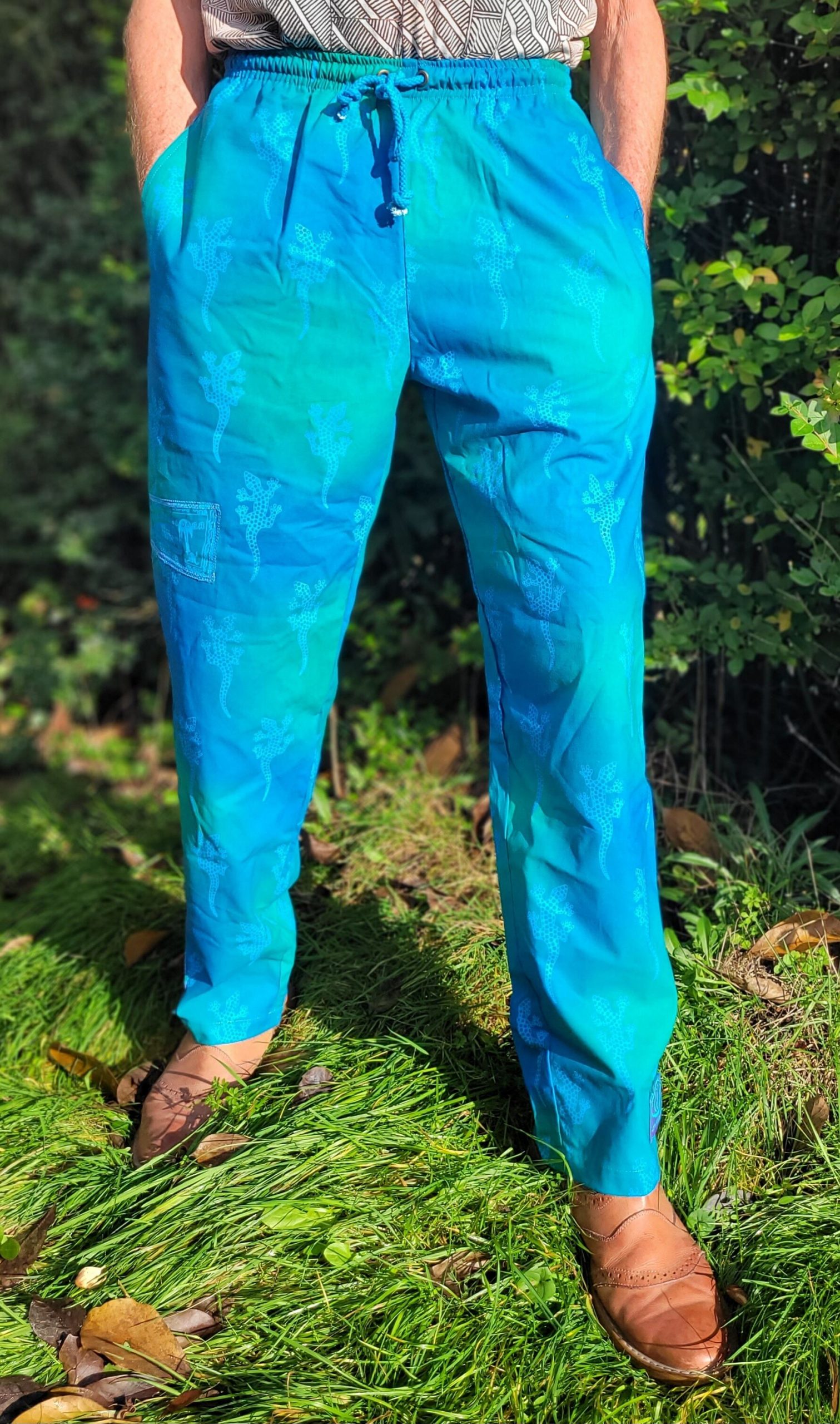 Geckos - Blue Green with sky print - Medium