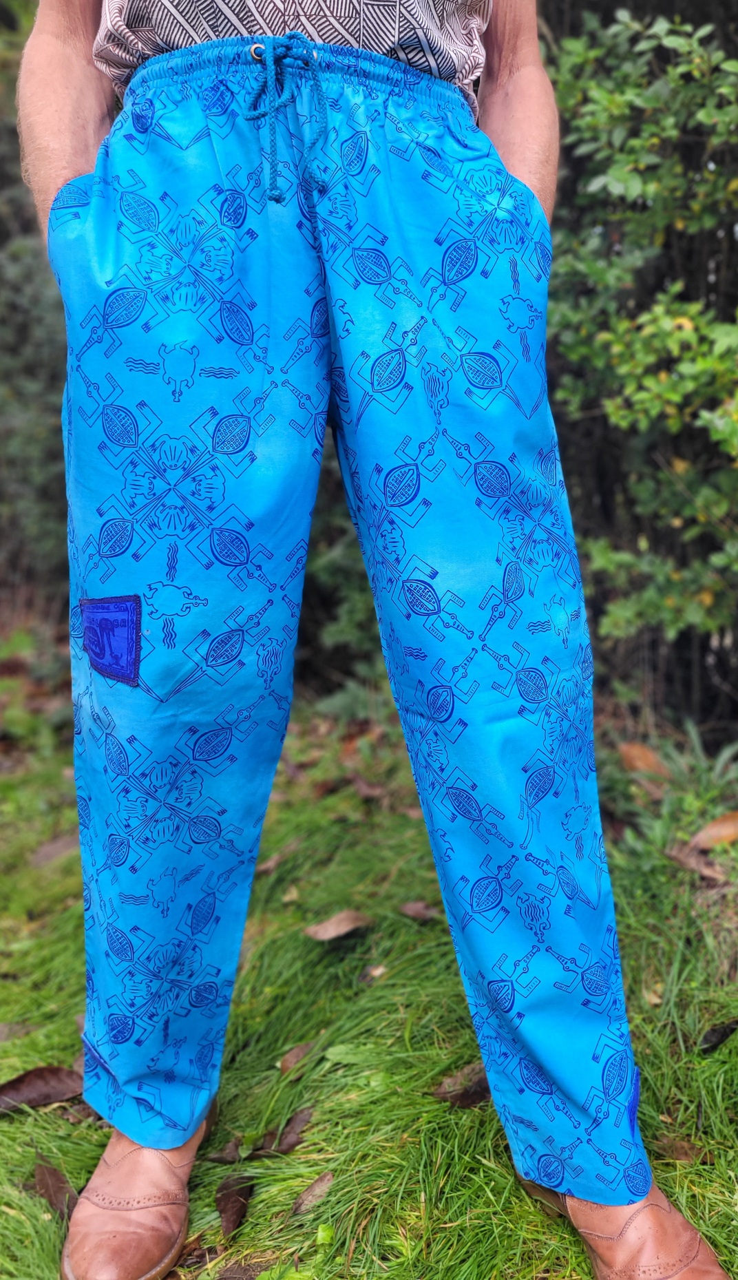 Crocodiles Blue on Light Blue - XXL