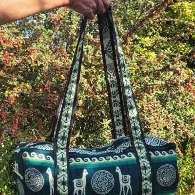 Hand woven hand luggage travel bag - Green Llama