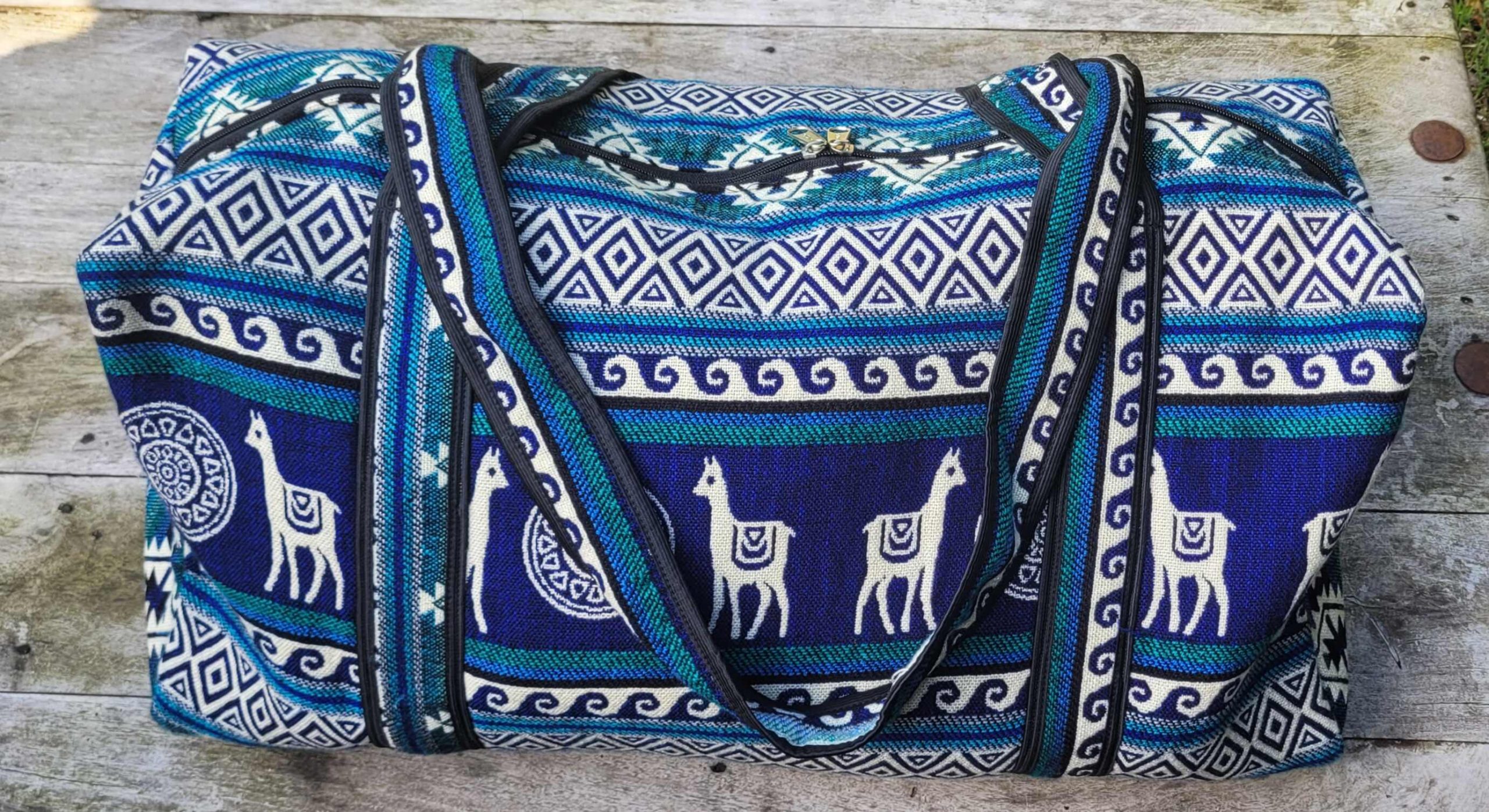 Handwoven large travel bag - Blue Llama